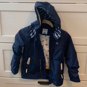 Mayoral rain/wind breaker